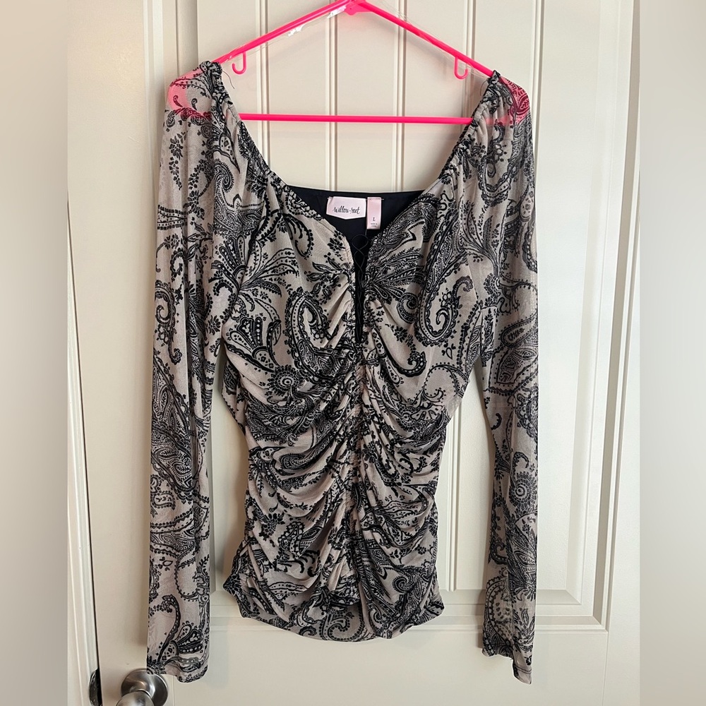 Buckle Top